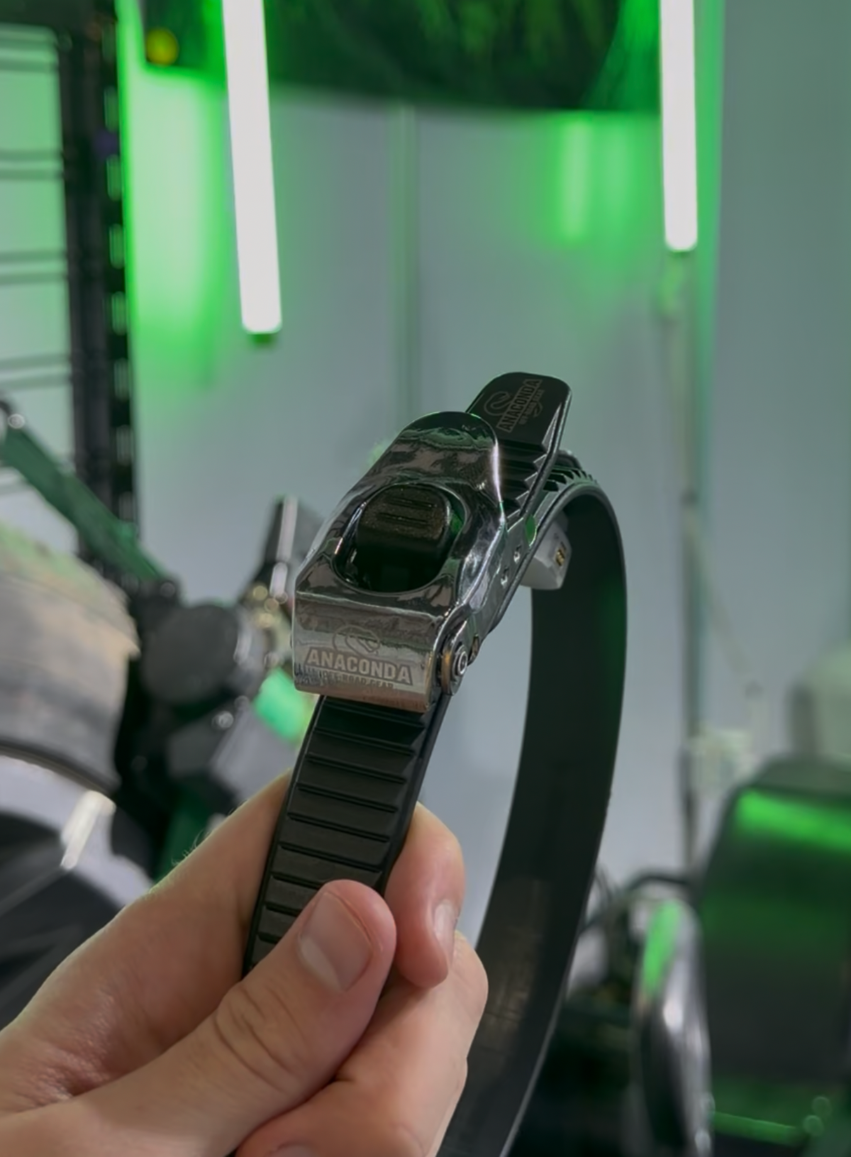ANACONDA GIANT ZIP-TIE